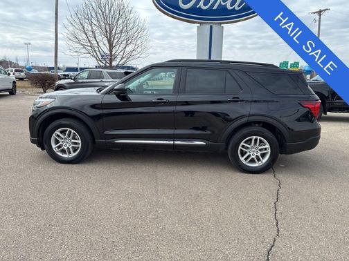 Black Metallic 2025 Ford Explorer Active