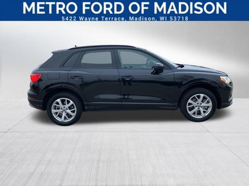 2021 Audi Q3 45 S line Premium