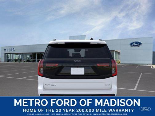 Star White Metallic Tri-Coat 2026 Ford Expedition Max Platinum