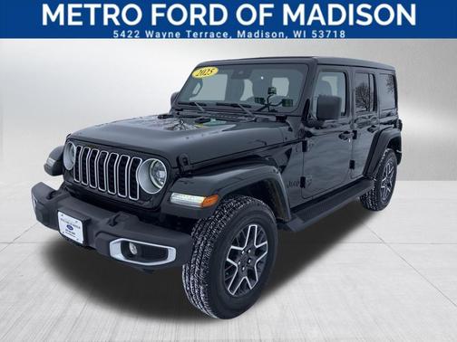 2025 Jeep Wrangler 4-Door Sahara 4x4