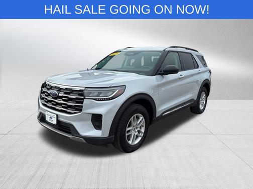 White 2025 Ford Explorer Active