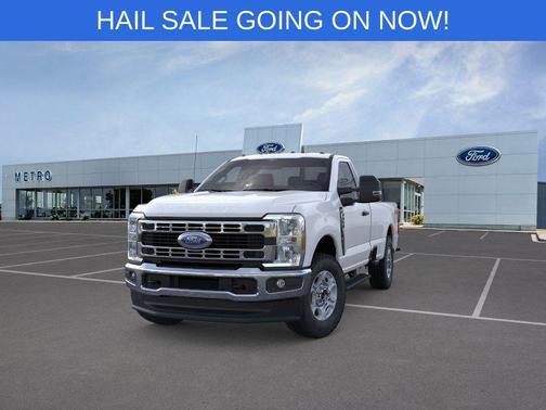 Oxford White 2026 Ford F-350 XLT