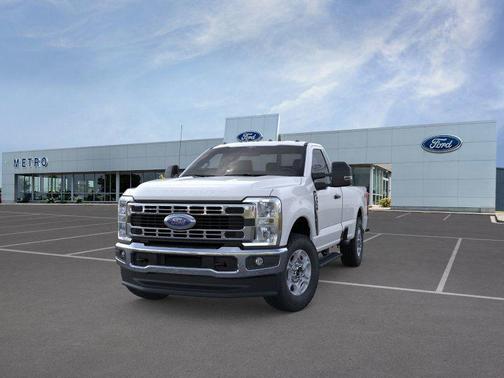 2026 Ford F-350 XLT