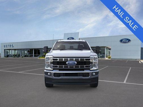 Oxford White 2026 Ford F-350 XLT