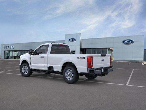 2026 Ford F-350 XLT