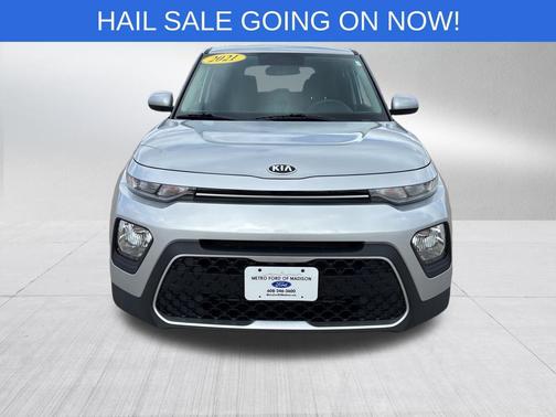 Sparkling Silver 2021 Kia Soul LX