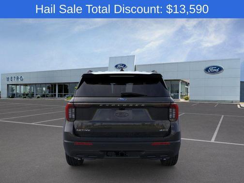 Agate Black Metallic 2026 Ford Explorer ACTIVE 4WD