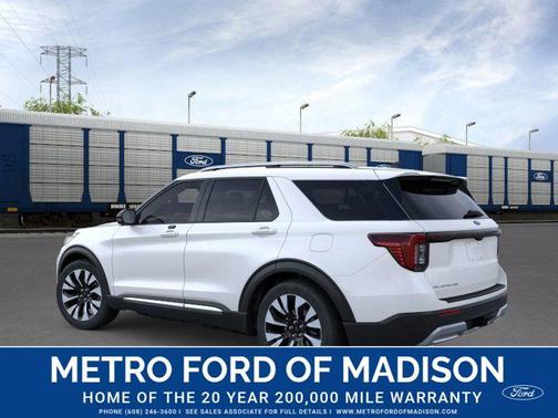 Star White Metallic Tri-Coat 2026 Ford Explorer Platinum