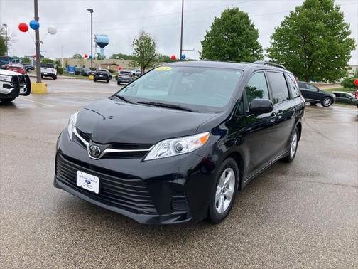 2020 Toyota Sienna LE