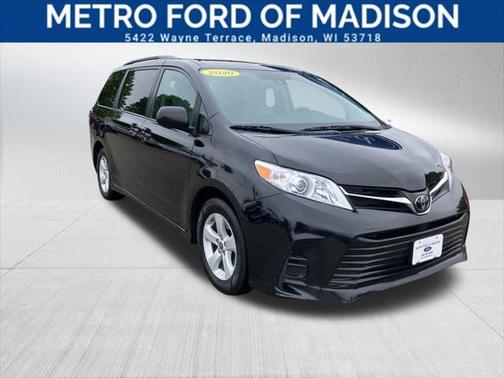 2020 Toyota Sienna LE