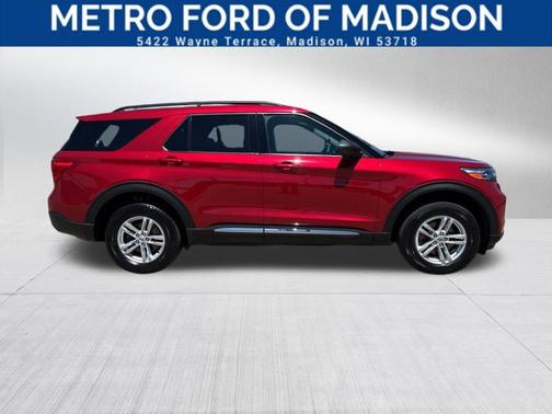 Rapid Red Metallic Tinted Clearcoat 2023 Ford Explorer XLT