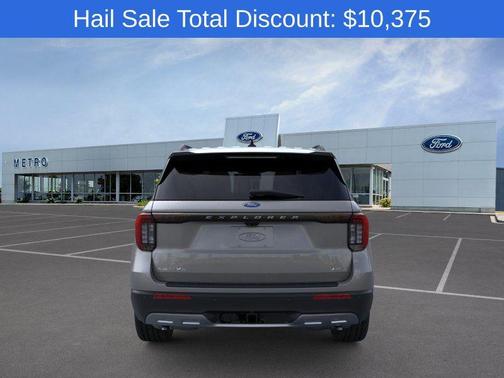 Carbonized Gray Metallic 2026 Ford Explorer Active w/200A Pkg