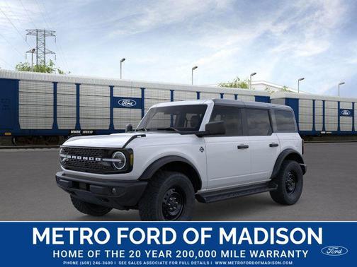 2026 Ford Bronco Outer Banks