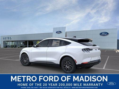 Star White Metallic Tri-Coat 2026 Ford Mustang Mach-E Premium