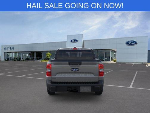 Carbonized Gray Metallic 2026 Ford Maverick Lariat