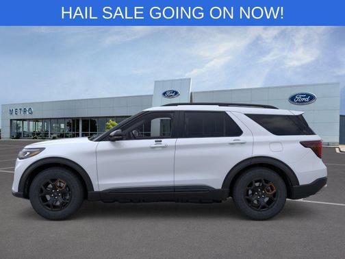 Space White Metallic 2026 Ford Explorer Tremor