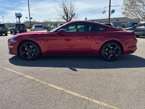 Rapid Red Metallic Tinted Clearcoat 2021 Ford Mustang GT