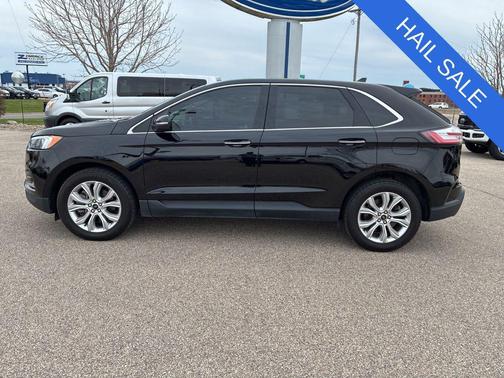 Agate Black Metallic 2023 Ford Edge Titanium
