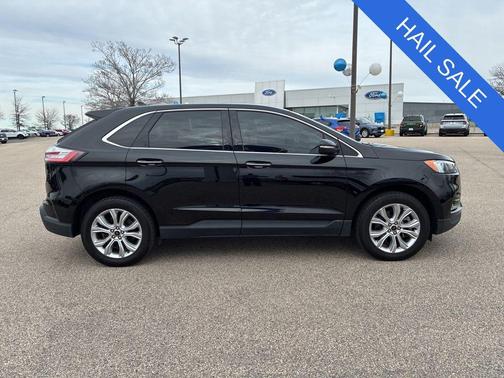 Agate Black Metallic 2023 Ford Edge Titanium