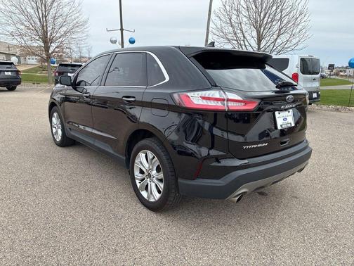 Agate Black Metallic 2023 Ford Edge Titanium