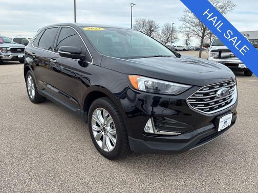 Agate Black Metallic 2023 Ford Edge Titanium