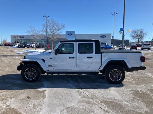 2021 Jeep Gladiator Sport