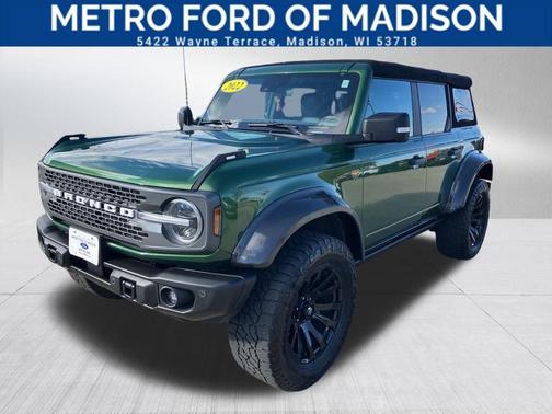 2022 Ford Bronco Badlands