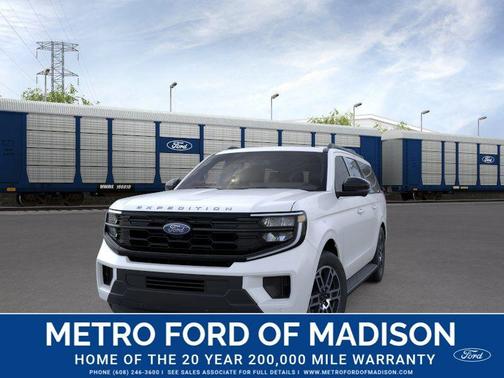 Star White Metallic Tri-Coat 2026 Ford Expedition Max Active 4x4