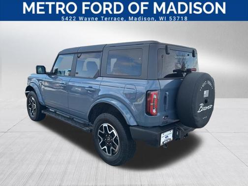 2024 Ford Bronco Outer Banks