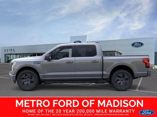2025 Ford F-150 Lightning Flash