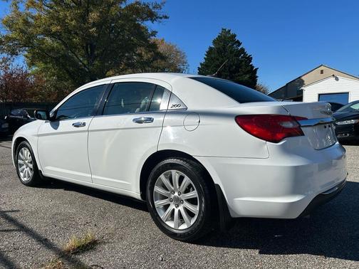 2014 Chrysler 200 Limited