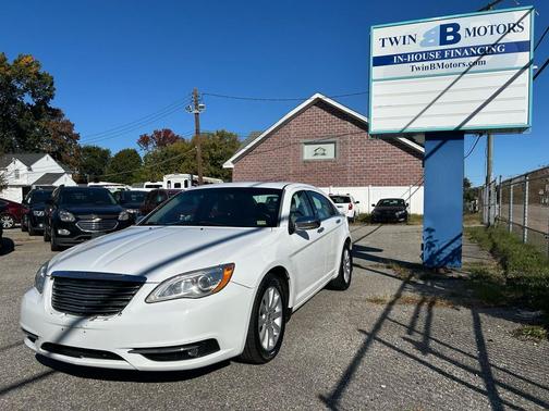 2014 Chrysler 200 Limited