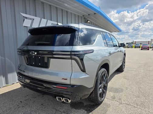 Sterling Gray Metallic 2026 Chevrolet Traverse RS