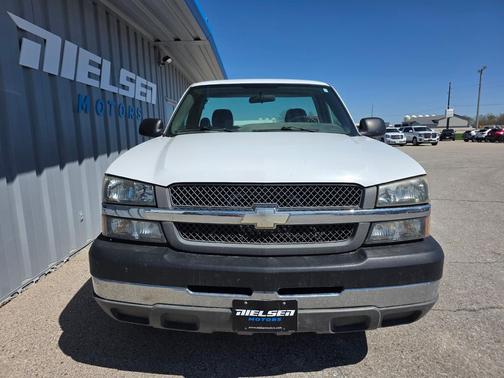 2004 Chevrolet Silverado 2500 Work Truck