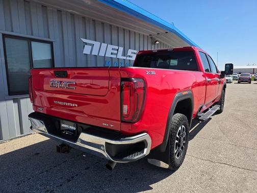 Cardinal Red 2020 GMC Sierra 2500 SLT