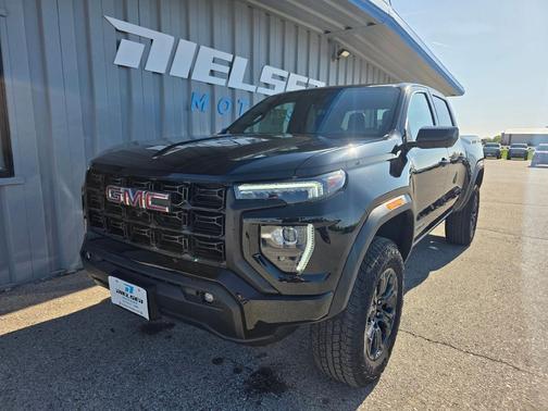 Onyx Black 2025 GMC Canyon Elevation