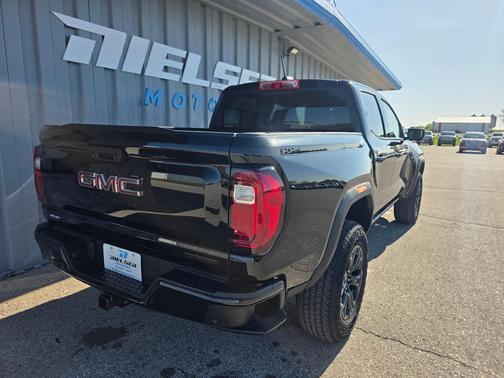 Onyx Black 2025 GMC Canyon Elevation