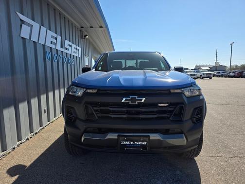 Reef Blue Metallic 2026 Chevrolet Colorado Trail Boss