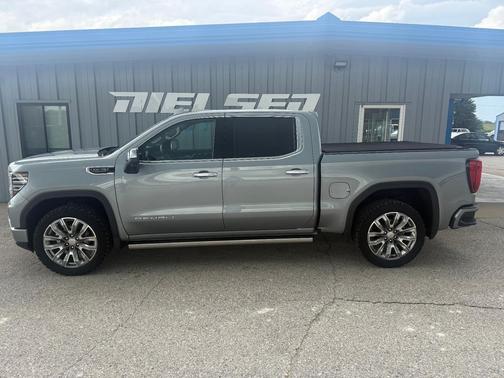 Sterling Metallic 2025 GMC Sierra 1500 Denali