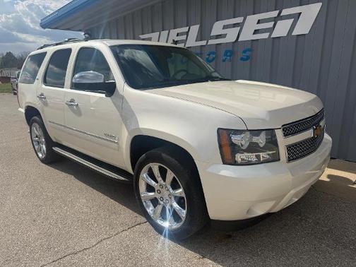 White Diamond Tricoat 2014 Chevrolet Tahoe LTZ