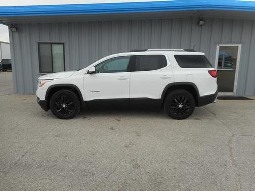 2019 GMC Acadia SLT-1