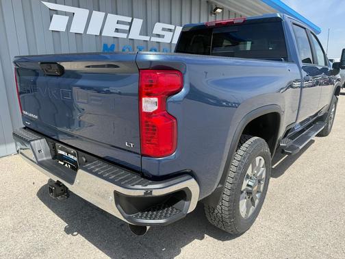 Lakeshore Blue Metallic 2026 Chevrolet Silverado 2500 LT