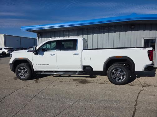 2026 GMC Sierra 2500 SLT