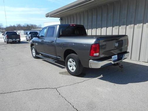 2019 RAM 1500 SLT