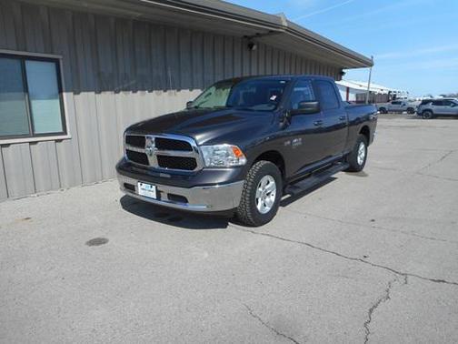 2019 RAM 1500 SLT