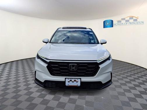 Platinum White Pearl 2024 Honda CR-V