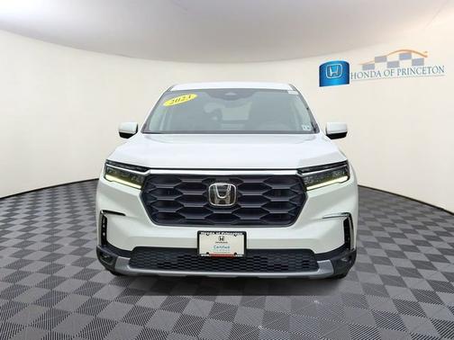 Platinum White Pearl 2023 Honda Pilot
