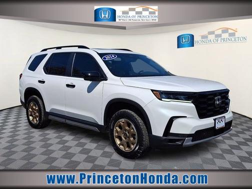 Platinum White Pearl 2024 Honda Pilot