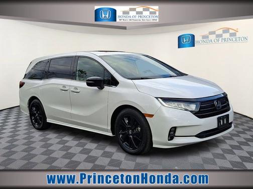 Platinum White Pearl 2023 Honda Odyssey