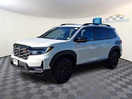 Platinum White Pearl 2023 Honda Passport